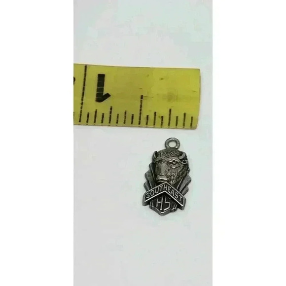 Vintage Charm 925 Sterling Silver Buffalo Head Southeast HS High School 3D - Picture 5 of 5